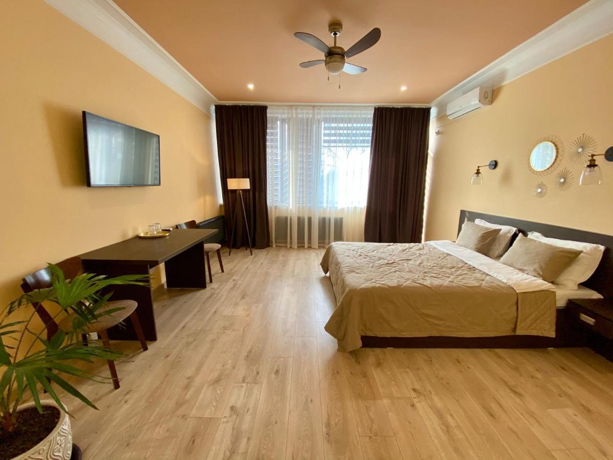 Marco Polo, Cahul Hotel Buitenkant foto